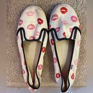 White Vans with Pink and Red Kisses. Size 10.